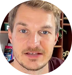 Redaktionelles Porträt von Tim